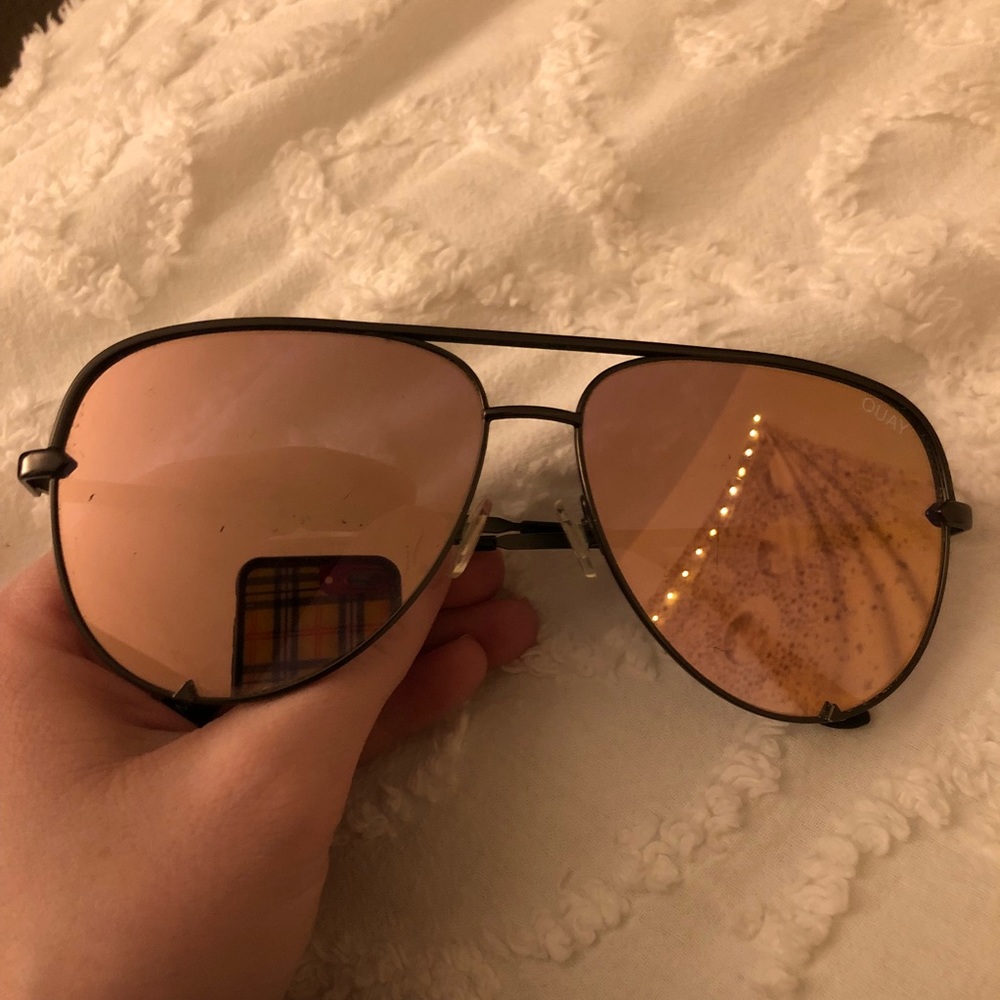Quay x Desi Perkins High Key Aviators Gun/Rose